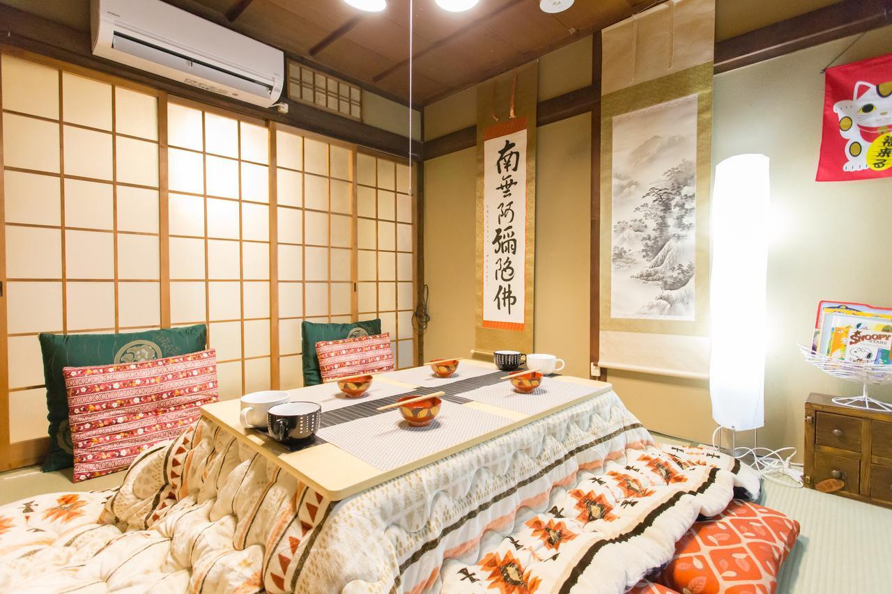 City Center 200 Years Old Traditional House Next To 2 Train Lines Kyoto Eksteriør billede